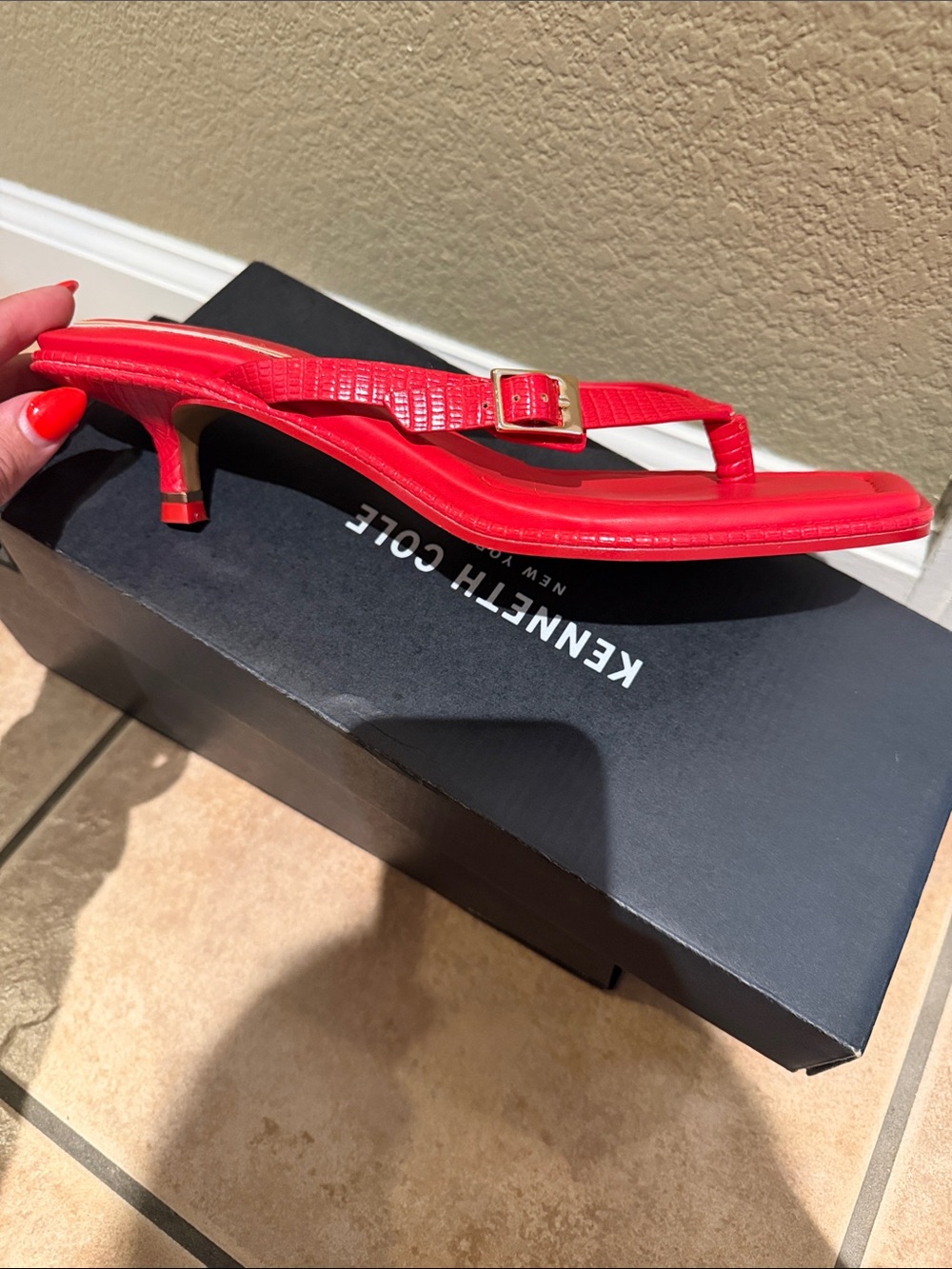 Kenneth Cole Red Kitten Heel Thong Sandals with Gold Buckle